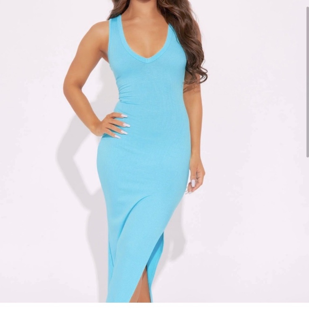 Aquamarine V-Neck Bodycon Maxi Dress